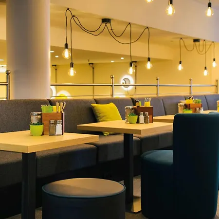 Vienna House Easy By Wyndham Hotel