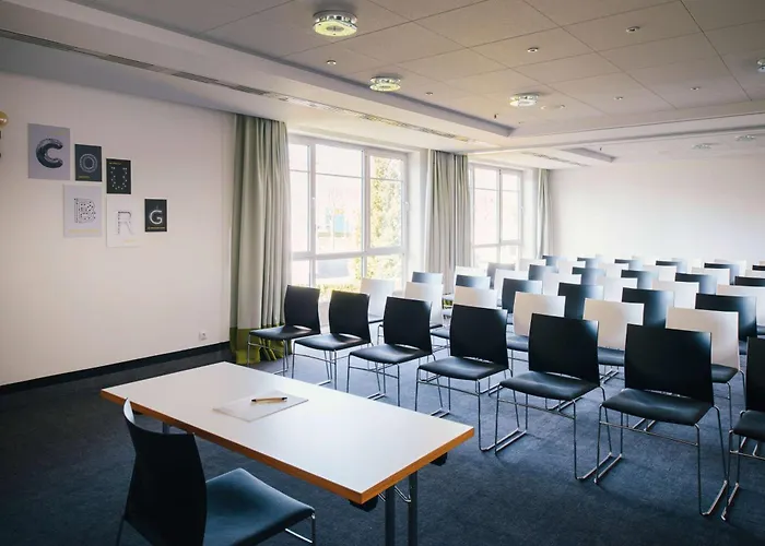 Vienna House Easy By Wyndham 4*