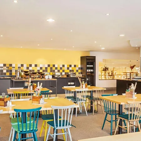Vienna House Easy By Wyndham 酒店