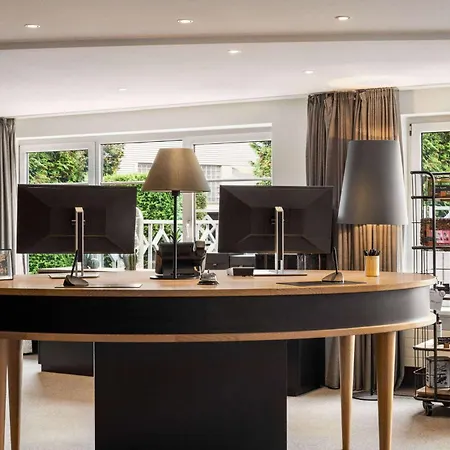 Vienna House Easy By Wyndham 4*